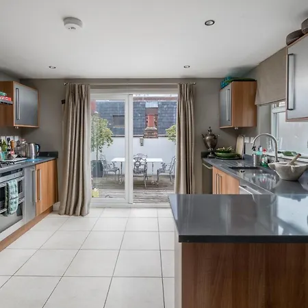 Modern Apartment Near Battersea Park Londres Exterior foto